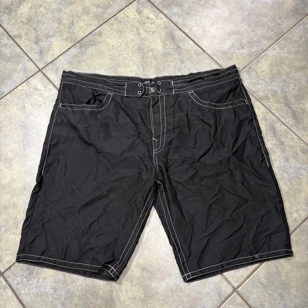 True Religion Men’s Board Shorts Swim Trunks Size 42 Black Swimwear Beach Y2K